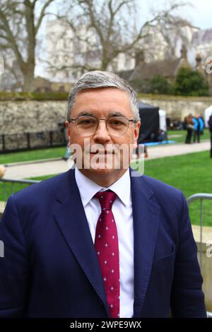 Sir Robert Buckland deputato conservatore del partito College Green, City of Westminster il giorno del budget 2024. Foto Stock