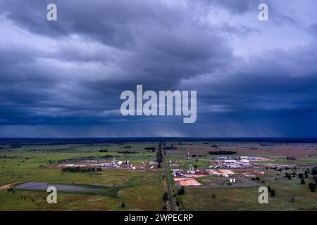 Aerea di Wallumbilla gas Hub, un importante hub per Coal Seam gas vicino alla città rurale e località nella regione di Maranoa, Queensland, Australia Foto Stock