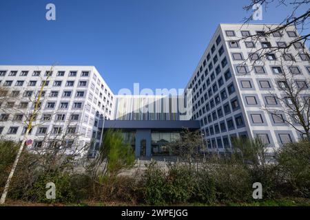 Dresda, Germania. 7 marzo 2024. Vista degli uffici fiscali di Dresda Nord e Dresda Sud. Crediti: Robert Michael/dpa/Alamy Live News Foto Stock