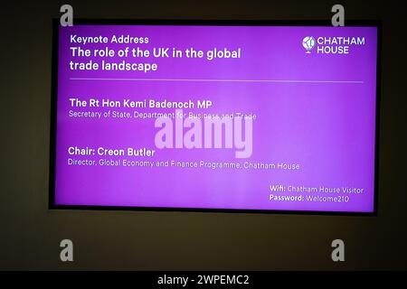 La segretaria d'affari Kemi Badenoch tiene il suo discorso di apertura alla Chatham House 2024 Global Trade Conference di Londra. Data foto: Giovedì 7 marzo 2024. Foto Stock