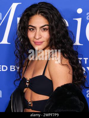 INGLEWOOD, LOS ANGELES, CALIFORNIA, USA - 06 MARZO: Jessie Reyez arriva alla Billboard Women in Music 2024 tenutasi al YouTube Theater al SoFi Stadium il 6 marzo 2024 a Inglewood, Los Angeles, California, Stati Uniti. (Foto di Xavier Collin/Image Press Agency) Foto Stock