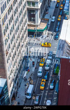 Vista dal 21° piano alla Fifth Avenue, a Manhattan New York Foto Stock