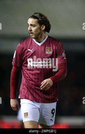 Peterborough, Regno Unito. 5 marzo 2024. Louis Appere (NT) alla partita Peterborough United contro Northampton Town EFL League One, al Weston Homes Stadium di Peterborough, Cambridgeshire, il 5 marzo 2024. Crediti: Paul Marriott/Alamy Live News Foto Stock