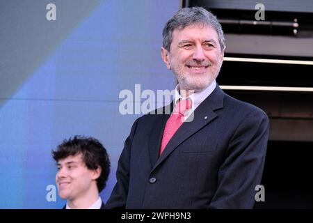 Giulianova, Italia. 7 marzo 2024. Il presidente della regione Abruzzo Marco Marsilio ha visto durante la quarta tappa del Tirreno Adriatico 2024 in Piazza della Libertà. Credito: SOPA Images Limited/Alamy Live News Foto Stock