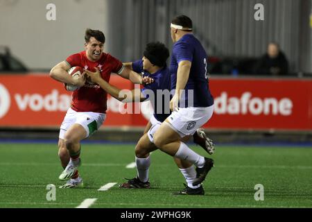 Cardiff, Regno Unito. 7 marzo 2024. Harri Ackerman degli U20 del Galles fa una pausa presto. Partita del campionato U20 sei Nazioni 2024, Galles U20 contro Francia U20 al Cardiff Arms Park di Cardiff giovedì 7 marzo 2024. foto di Andrew Orchard/Andrew Orchard Sports Photography/ Alamy Live News Credit: Andrew Orchard Sports Photography/Alamy Live News Foto Stock