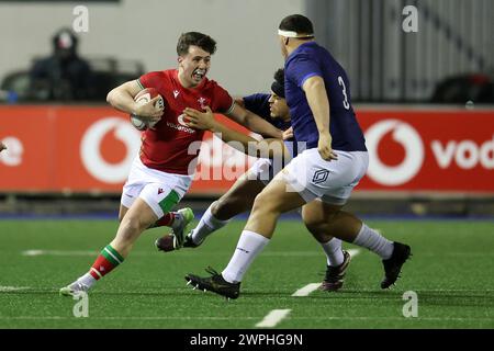 Cardiff, Regno Unito. 7 marzo 2024. Harri Ackerman degli U20 del Galles fa una pausa presto. Partita del campionato U20 sei Nazioni 2024, Galles U20 contro Francia U20 al Cardiff Arms Park di Cardiff giovedì 7 marzo 2024. foto di Andrew Orchard/Andrew Orchard Sports Photography/ Alamy Live News Credit: Andrew Orchard Sports Photography/Alamy Live News Foto Stock