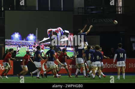 Cardiff, Regno Unito. 7 marzo 2024. Una vista generale di una linea. Partita del campionato U20 sei Nazioni 2024, Galles U20 contro Francia U20 al Cardiff Arms Park di Cardiff giovedì 7 marzo 2024. foto di Andrew Orchard/Andrew Orchard Sports Photography/ Alamy Live News Credit: Andrew Orchard Sports Photography/Alamy Live News Foto Stock