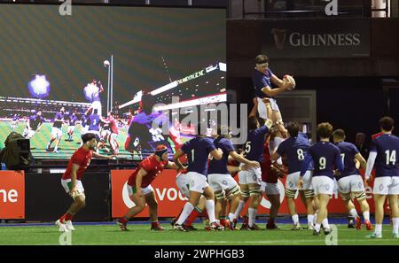 Cardiff, Regno Unito. 7 marzo 2024. Una vista generale di una linea. Partita del campionato U20 sei Nazioni 2024, Galles U20 contro Francia U20 al Cardiff Arms Park di Cardiff giovedì 7 marzo 2024. foto di Andrew Orchard/Andrew Orchard Sports Photography/ Alamy Live News Credit: Andrew Orchard Sports Photography/Alamy Live News Foto Stock