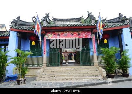 Tempio buddista Hoa Van le Nghia nella città vecchia di Hoi An, Vietnam. Foto Stock