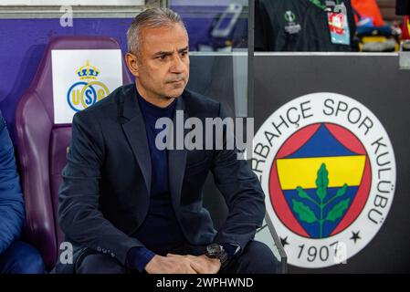 Bruxelles, Belgio. 8 marzo 2024. Fenerbahce Coach Ismail Kartal durante il turno del 16° turno di UEFA Europa Conference League, partita di 1° tappa tra R. Union Saint-Gilloise e Fenerbahce SK allo stadio RSC Anderlecht di Bruxelles, Belgio, il 7 marzo 2024 (foto di Andrew SURMA/ credito: SIPA USA/Alamy Live News Foto Stock