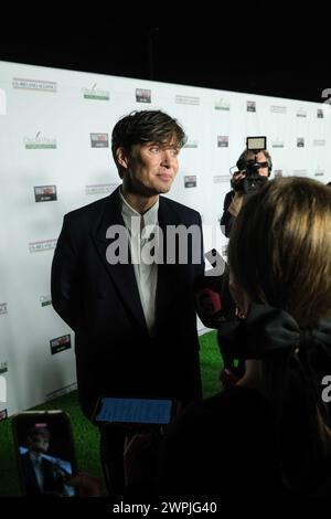 Santa Monica, Stati Uniti. 7 marzo 2024. Cillian Murphy arriva al diciottesimo Oscar Wilde Awards annuale che si tiene a Bad robot a Santa Monica, CALIFORNIA, giovedì 7 marzo 2024. (Foto di Conor Duffy/Sipa USA) credito: SIPA USA/Alamy Live News Foto Stock