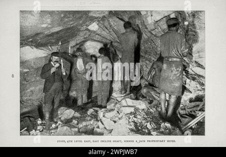 Stope, 4th Level East, Simmer & Jack Proprietary Mines, Witwatersrand dall'articolo CHE ESTRAE I MINERALI D'ORO DEL WITWATERSRAND. Di H. H. Webb e Pope Yeatman. Dalla rivista Engineering dedicata al progresso industriale volume XV 1898 The Engineering Magazine Co Foto Stock