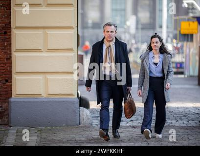 L'AIA - Mark Harbers, ministro uscente delle infrastrutture e della gestione delle risorse idriche, al Binnenhof. I ministri partecipano alla riunione settimanale del gabinetto. ANP REMKO DE WAAL paesi bassi - uscita belgio Foto Stock