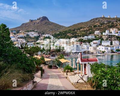 Pandeli Waterfront, Agia Marina, Leros Island, Dodecaneso, Isole greche, Grecia, Europa Foto Stock