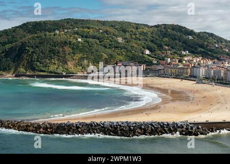 Zurriola Beach, Donostia, San Sebastian, Gipuzkoa, Paesi Baschi, Spagna, Europa Foto Stock