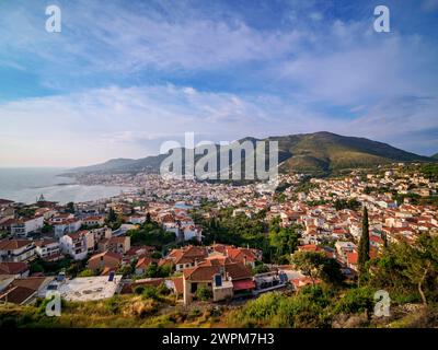 Ano Vathy e Samos Town, Elevated view, Samos Island, Egeo settentrionale, Isole greche, Grecia, Europa Copyright: KarolxKozlowski 1245-3060 Foto Stock