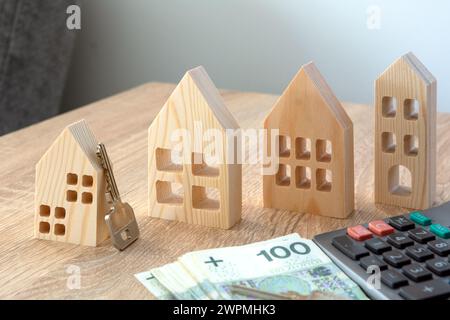 Risparmia denaro e acquista casa. Concetto di investimento immobiliare. Investimenti immobiliari e ipotecari Foto Stock