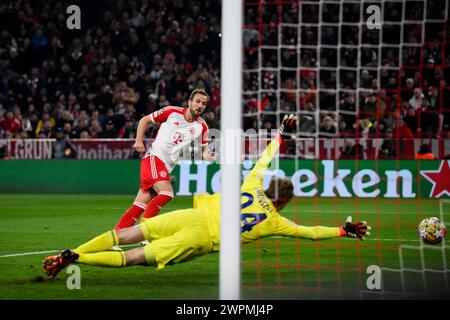 Monaco, Germania. 5 marzo 2024. Harry Kane del Bayern Munchen segna un gol durante il turno di UEFA Champions League del 16 contro il Bayern Monaco e il SS Lazio. Crediti: Nicolò campo/Alamy Live News Foto Stock