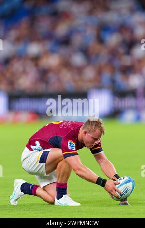 Sydney, Australia. 8 marzo 2024. Sam Gilbert degli Highlanders si prepara a calci in porta durante il Super Rugby Pacific 2024 Rd3 match tra Waratahs e Highlanders all'Allianz Stadium il 9 marzo 2024 a Sydney, Australia Credit: IOIO IMAGES/Alamy Live News Foto Stock