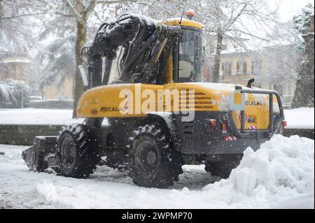 Neve in città con disagi/neve in città Foto Stock