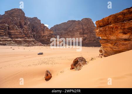 Wadi Rum desert in Giordania, Medio Oriente e Asia Foto Stock