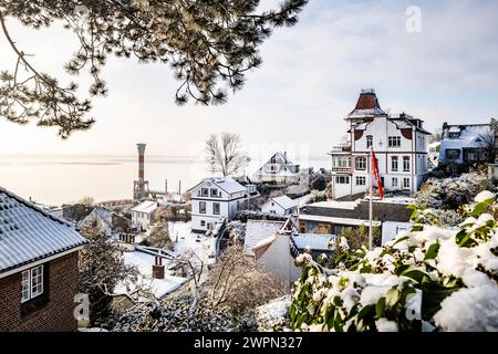 Case sul Süllberg a Blankenese con vista sull'Elba, Amburgo, impressioni invernali, Germania del Nord, Germania Foto Stock