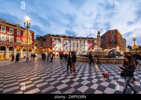 Fontaine du Soleil a Nizza, Nizza in inverno, Francia meridionale, Costa Azzurra, Francia, Europa Foto Stock