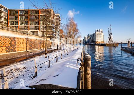 Case a Grasbrookhafen nella HafenCity di Amburgo, impressioni invernali, Germania del Nord, Germania Foto Stock