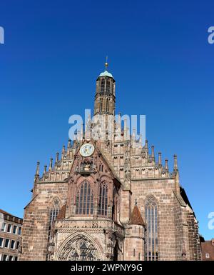 Germania, Baviera, Franconia media, Norimberga, città vecchia, mercato principale, Chiesa di nostra Signora Foto Stock