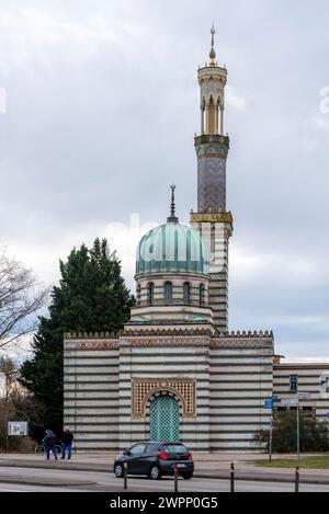 Motore a vapore su Neustädter Havelbucht, modellato su una moschea, Potsdam, Brandeburgo, Germania Foto Stock