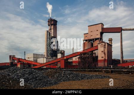 Grande forno per la preparazione del ferro a setole. Foto Stock