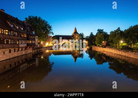 Passerella pedonale nel centro storico di Norimberga, Franconia media, Baviera, Germania Foto Stock