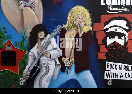 l'unique;bar;ristorante;basilea;svizzera;grafitti;parete;pittura;stelle del rock;zeppelin led; Foto Stock