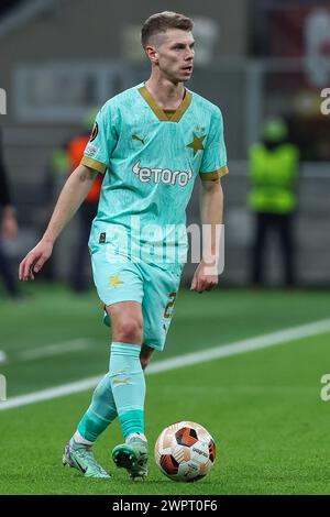 Milano, Italia. 7 marzo 2024. David Doudera dell'SK Slavia Praha visto in azione durante la UEFA Europa League 2023/24 turno di 16 - 1° tappa partita di calcio tra AC Milan e SK Slavia Praha allo Stadio San Siro, Milano, Italia il 7 marzo 2024 Credit: Independent Photo Agency/Alamy Live News Foto Stock