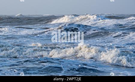 Mari tempestosi a Sylt, Mare del Nord Foto Stock