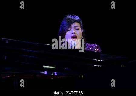 Concerto di musica della cantante italiana - Dolcenera - anima Mundi - Concerto di pianoforte solista Dolcenera durante il concerto di anima Mundi - Concerto di pianoforte solo Roma Auditorium Parco della musica Italia Copyright: XRobertoxBettacchix/xLiveMediax LPM 1270721 Foto Stock