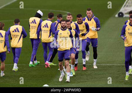 Madrid, Spagna. 9 marzo 2024. Jose Ignacio Fernandez Iglesias, conosciuto come Nacho Fernandez, Lucas Vazquez, Toni Kroos, Daniel Ceballos e Andriy Lunin del Real Madrid CF si riscaldano durante la sessione di allenamento in vista della partita di calcio della settimana 28 della Liga tra il Real Madrid CF e l'RC Celta a Ciudad Real Madrid. Credito: SOPA Images Limited/Alamy Live News Foto Stock