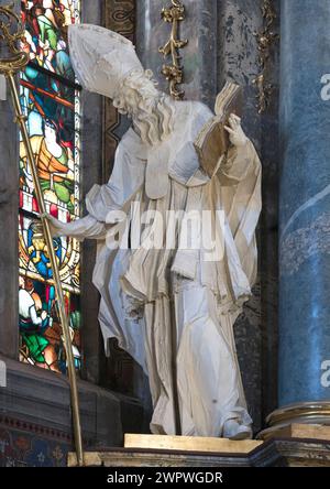 Il grande altare, la cattedrale latina, la basilica cattedrale dell'assunzione, Leopoli, Ucraina Foto Stock