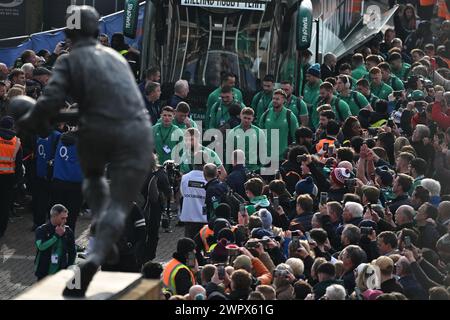 9 marzo 2024; Twickenham Stadium, Londra, Inghilterra: Six Nations International Rugby Inghilterra contro Irlanda; la squadra irlandese arriva a Twickenham Foto Stock