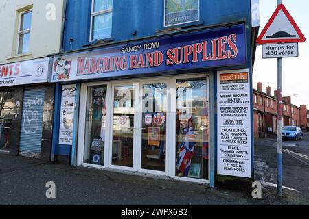 Forniture per marching Band a Sandy Row, nel sud di Belfast Foto Stock