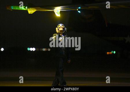 El Centro, California, Stati Uniti. 6 febbraio 2024. I Blue Angels stanno attualmente conducendo un addestramento invernale presso la Naval Air Facility (NAF) El Centro, California, in preparazione per la prossima stagione di spettacoli aerei del 2024. (Foto di Crayton Agnew) (immagine di credito: © U.S. Navy/ZUMA Press Wire) SOLO PER USO EDITORIALE! Non per USO commerciale! Foto Stock