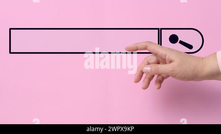 Mano femminile con un indice sollevato e una barra di carico virtuale. Astratta sfondo futuro, primo piano Foto Stock