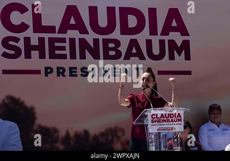 Morelia, Messico. 9 marzo 2024. Dra. Claudia Sheinbaum durante il suo discorso allo stadio Morelos, dove centinaia di tifosi si sono riuniti per ascoltare il suo discorso e sostenerla nella sua aspirazione alla presidenza della Repubblica. Crediti: Luis e Salgado/Alamy Live News Foto Stock