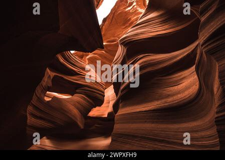 Formazione rocciosa "Lady in the Wind" nel Lower Antelope Canyon a Lechee, Arizona Foto Stock