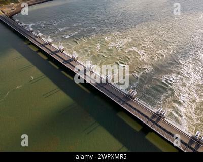 Vista aerea della protezione delle barriere marittime, Zelanda, Paesi Bassi Foto Stock