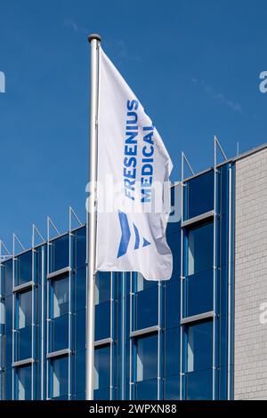 Bad Homburg, Germania, 03-2024: Fresenius se & Co KGaA è una multinazionale europea di assistenza sanitaria con sede a Bad Homburg vor der Höhe Foto Stock