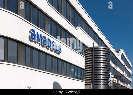 Bad Homburg, Germania, 03-2024: Amadeus Germany GmbH è un fornitore di soluzioni IT per il settore dei viaggi con sede a Bad Homburg vor der Höhe Foto Stock