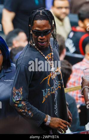 Los Angeles, Stati Uniti. 9 marzo 2024. Il rapper americano Travis Scott ha visto durante una partita di basket NBA tra i Los Angeles Clippers e i Chicago Bulls al Crypto.com Arena. Punteggio finale: Clippers 112:102 Bulls Credit: SOPA Images Limited/Alamy Live News Foto Stock