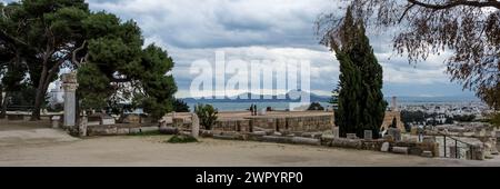 Vista del sito archeologico di Cartagine situato sulla collina Byrsa, nel cuore del Governatorato di Tunisi in Tunisia. Foto Stock