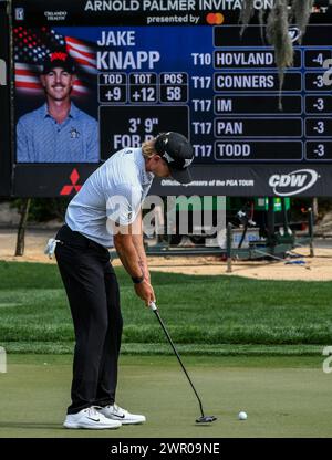 Orlando, Stati Uniti. 9 marzo 2024. Jake Knapp degli Stati Uniti batte un putt sulla nona buca durante il terzo round dell'Arnold Palmer Invitational presentato da Mastercard all'Arnold Palmer Bay Hill Golf Course di Orlando, Florida. Credito: SOPA Images Limited/Alamy Live News Foto Stock